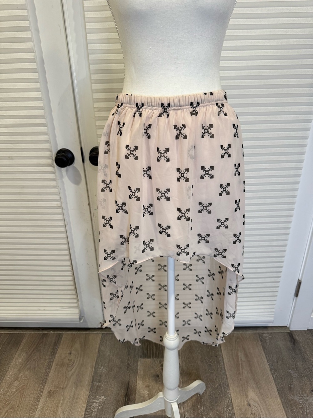H&M Pink High-Low Printed Chiffon Skirt 1013